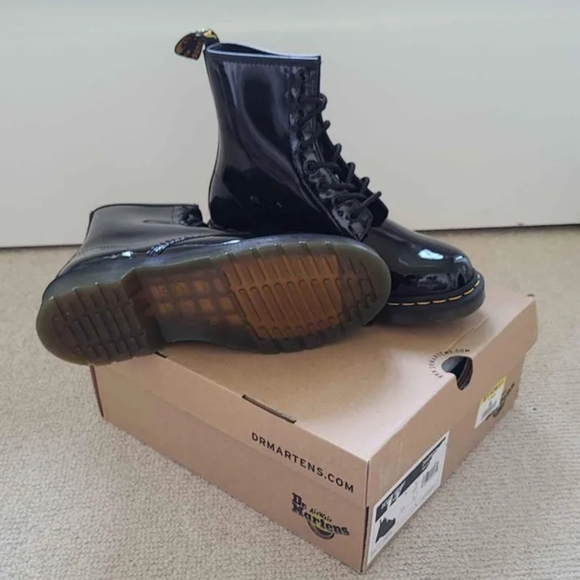 Dr Martens patent - Picture 3 of 4